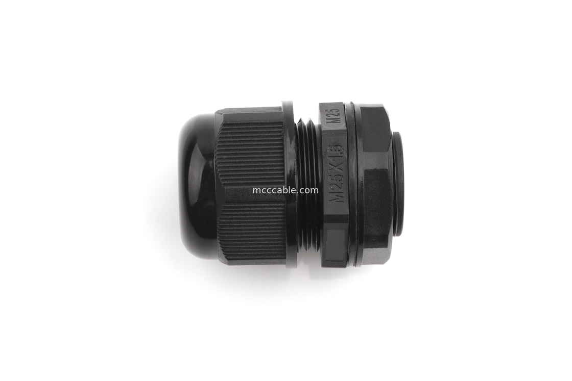 M25 الصناعية عازل المياه مرفق القشرة مع 3Pin / 4Pin / 6Pin / 7Pin / 8Pin يدعم معالجة الأسلاك المخصصة OEM / ODM