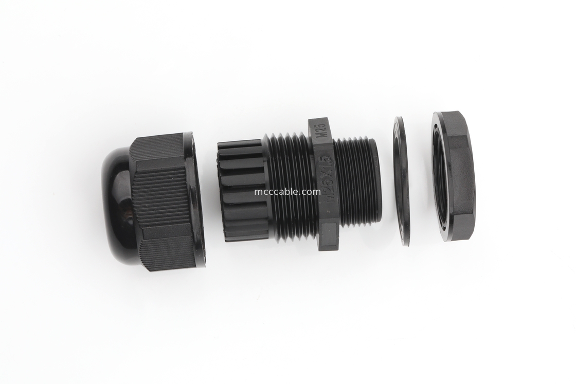 M25 الصناعية عازل المياه مرفق القشرة مع 3Pin / 4Pin / 6Pin / 7Pin / 8Pin يدعم معالجة الأسلاك المخصصة OEM / ODM