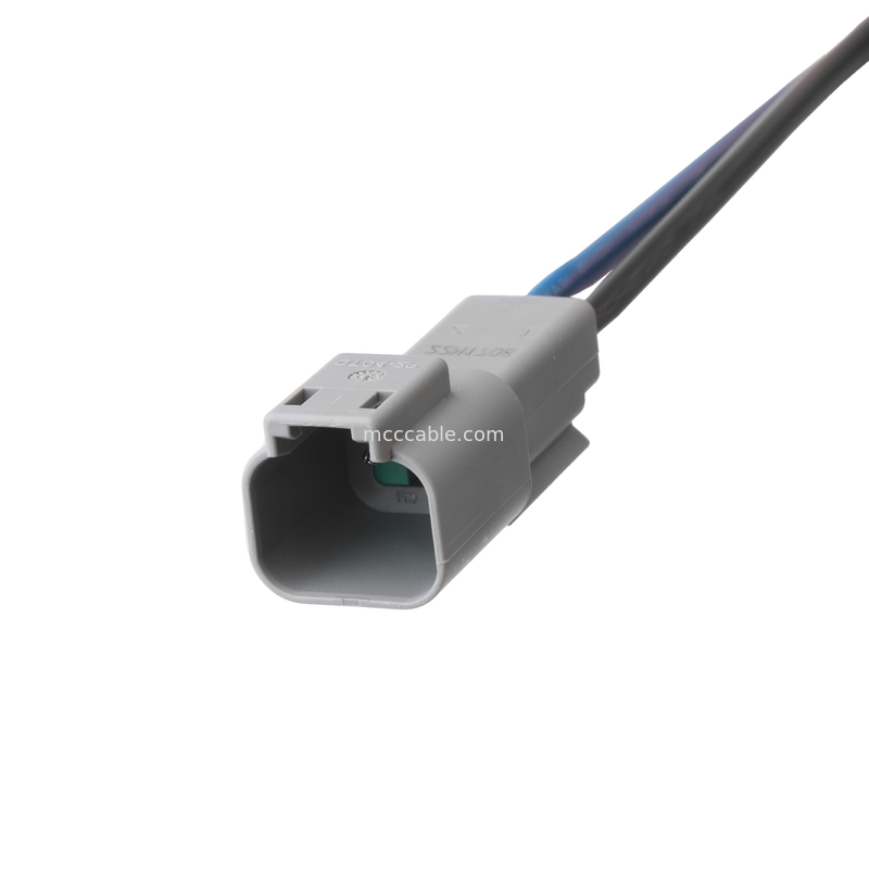 رابط MOLEX 1716920202 Megg-Fit Plug مساحة السقف 5.7mm 1 * 2P إلى TE Plug DT04-2P و KT RVL2-4 OEM / ODM