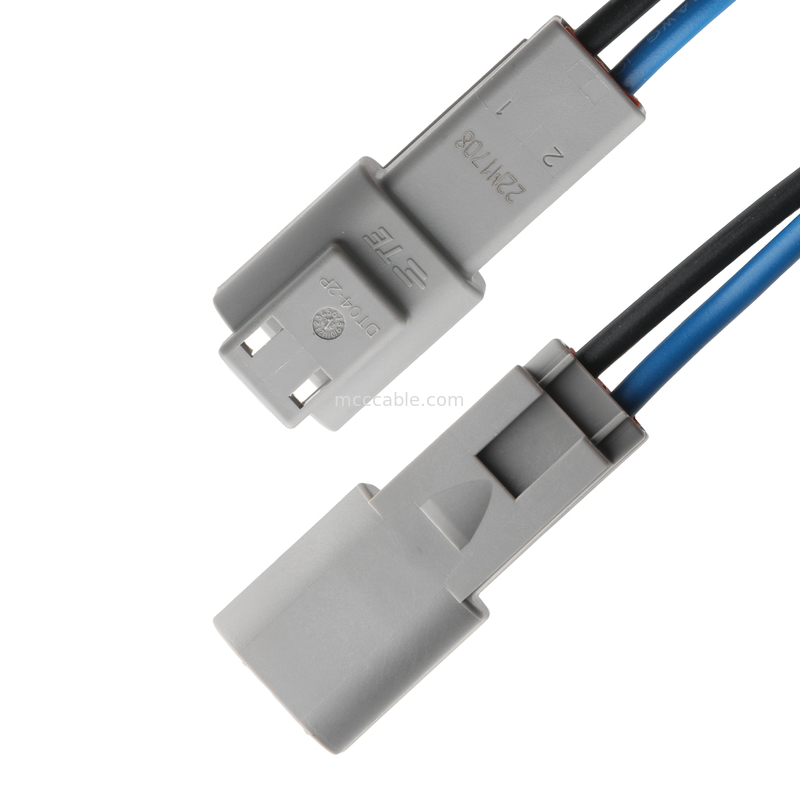 رابط MOLEX 1716920202 Megg-Fit Plug مساحة السقف 5.7mm 1 * 2P إلى TE Plug DT04-2P و KT RVL2-4 OEM / ODM